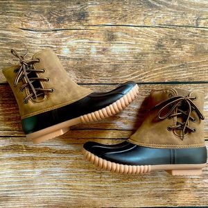 Marleylily Size 9 Duck Boots with Plaid Lining